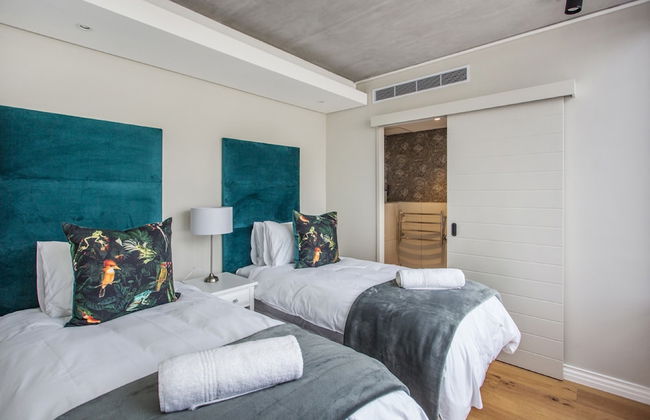 ITC Docklands - Photo 3