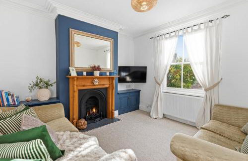 Luxurious 3 bed 1 Bath Stay Ideal for Families and Contractors - Photo 40