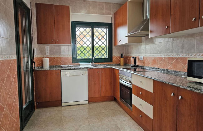 Private Pool- Rooftop Terrace & Bbq- Aircon - Foto 4