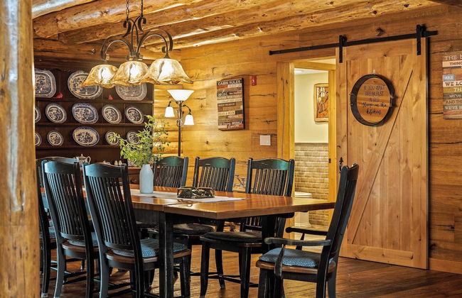 The Bigwood Cabin by Avantstay Hot Tub, Firepit, Pool Table, Private Yard - Photo 19