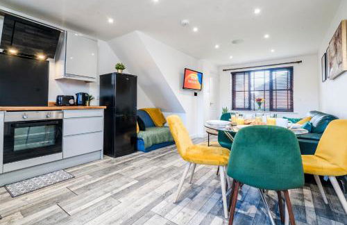 Free parking, Private Garden and Netflix, Charming Elegant 2 bedroom House Nottingham - Photo 72