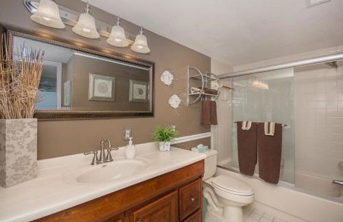 Spectacular Beachfront Views from this Tastefully Decorated Condo ~ PH5B Palm House - Foto 15