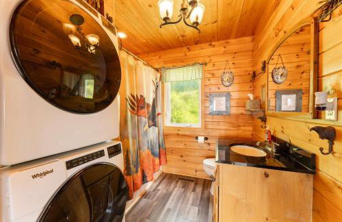 Eagles Nest Cabin with a private hot tub - Foto 13