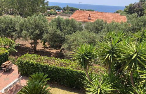 Villa con Giardino di 2000mq al Plemmirio - 400m dal Mare - Foto 17