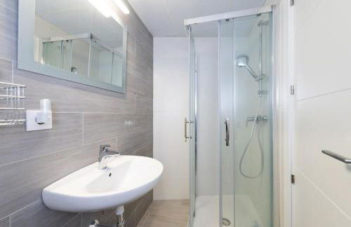 Hogar luminoso y amplio cerca del Mediterráneo - Photo 19