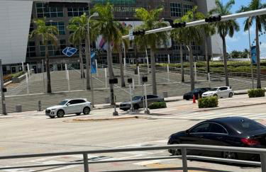 Miami Downtown Brickell Penthouse Studio With Breathtaking Views - Photo 52