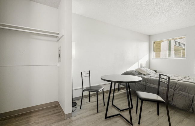 LTA Suites Brookside - Photo 21