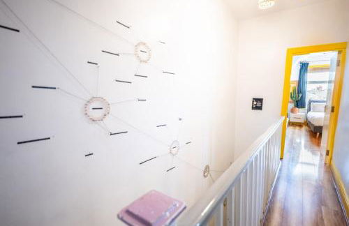 Vibrant 3 Bedroom Art Duplex Spacious & Unique - Foto 26