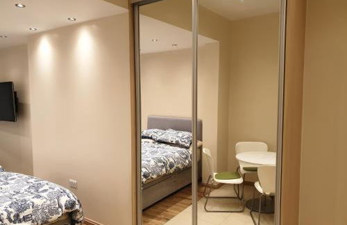 London Luxury Apartments 3 Bedroom Sleeps 8 with 3 Bathrooms 5 mins Walk to tube station free parking - Foto 29
