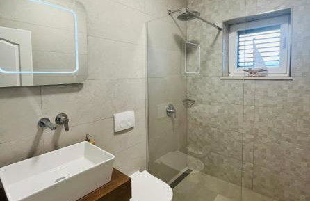 Villa Luisa Pucisca - 2 Häuser, 6 Schlafzimmer Insel Brac - Pool, Grill, Kamin, Tischtennis, Boccia - Foto 32