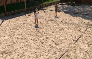 Casa com Banheira, Piscina e Quadra de Areia - Foto 3