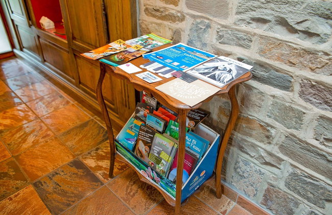 A Small Studio of a Nature Stone House - Foto 24