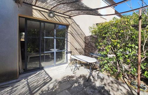 Nice Home In Saint-Laurent-De-La-Ca With Wifi - Foto 1