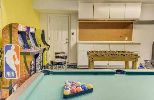 Arcade game room, 2 king beds, ev chargers - Foto 12