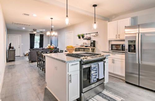 about 2 Mi to Pleasure Pier! Snowbird and Family Getaway - Foto 12