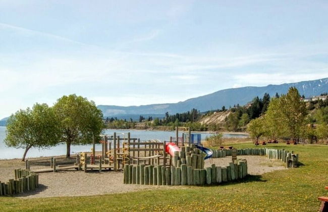 AMAZING 3Br Condo | Heated Pool & Hot Tub | Hm Theatre | Pool Table - Photo 27