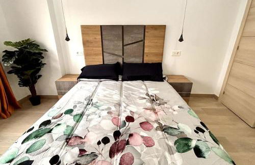 LUJO 10 pax Proyector, Maquina Arcade y Patinetes - Foto 17