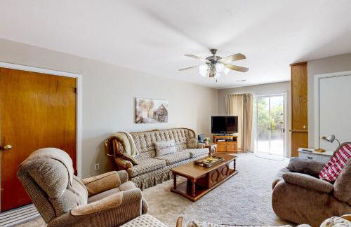 Farmington Family Home with Private Patio - Foto 1