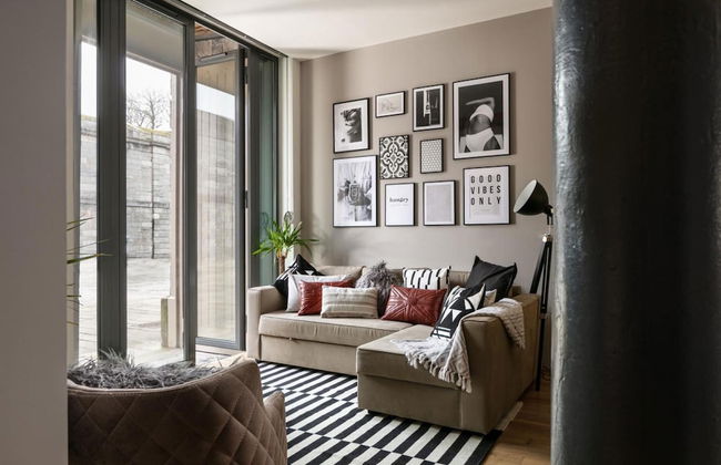 Two-bedroom Apartment at Royal William Yard - Photo 5