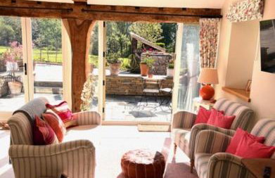 Idyllic secluded hideaway with countryside views on the edge of the Cotswolds - Photo 33