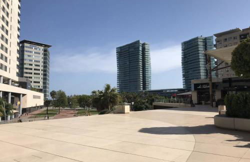 Beach & Culture Barcelona Port Forum Penthouse Apartment - Photo 38