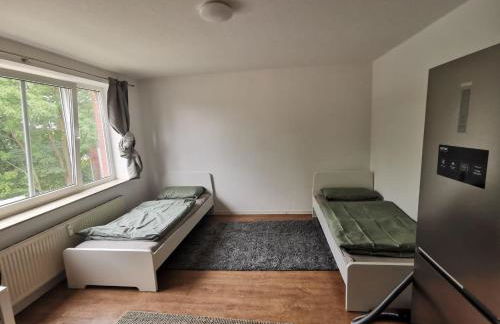 APARTS - Neue Monteurwohnungen in Schwerin - Free WiFi & Parking - ruhige Lage nähe Schweriner See - Foto 10