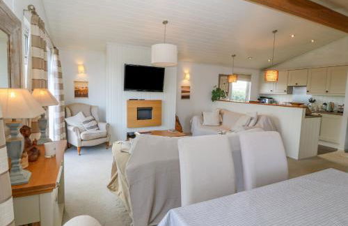 Sunstone Lodge Garreg Haul Lodge - Photo 6