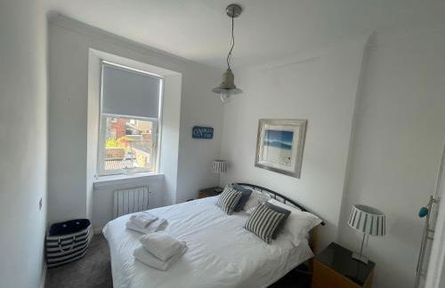 Millport Beach Apartment, Crichton St, sea views - Photo 7