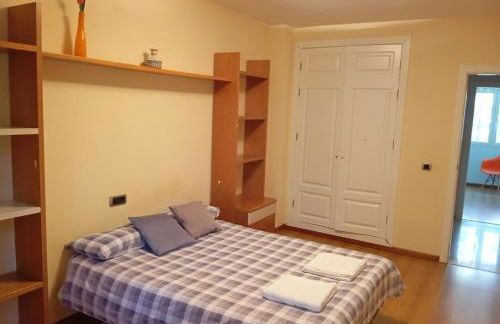 Precioso chalet 4 habitaciones con Piscina comunitaria - Photo 10