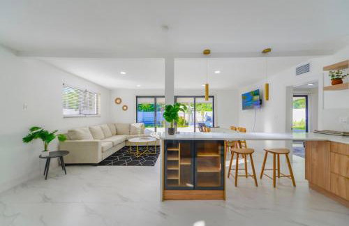 4BR North Miami Villa with Pool Patio Ping Pong - Foto 2