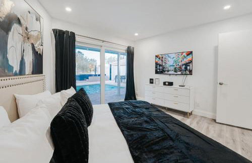 Beachfront Oasis w Htd Pool Cinema Game-Room Tiki - Foto 42