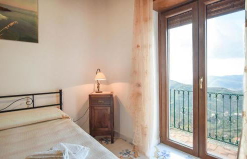 Amazing Home In Frazione Cosentini - Foto 18