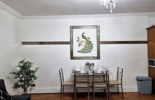 *6B7R* Setup for your most relaxed & amazing stay + Free Parking + Free Fast WiFi* - Foto 20