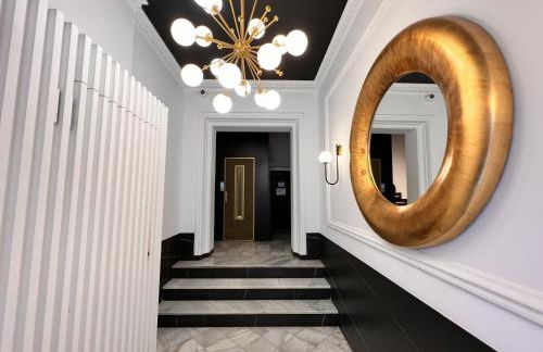 Premium Penthouse Seasonal Rental - Photo 1