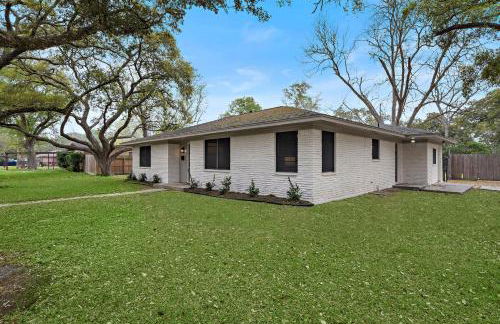 Peaceful Abode in Convenient Baytown Location - Foto 41