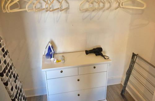 RIVER CLYDE VIEWS - PRIVATE & SPACIOUS APARTMENT - Photo 34