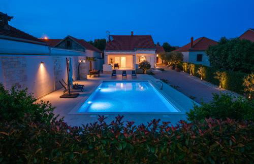 Villa 65 Large 55m2 Private Heated Pool Peaceful Escape - Foto 44