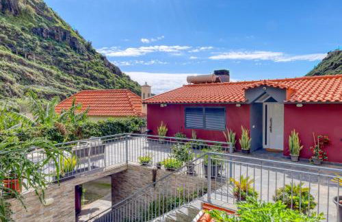 Casa da Praia, a Home in Madeira - Photo 4