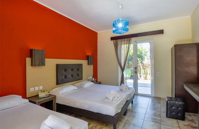 Splash Pool Bar - Foto 1