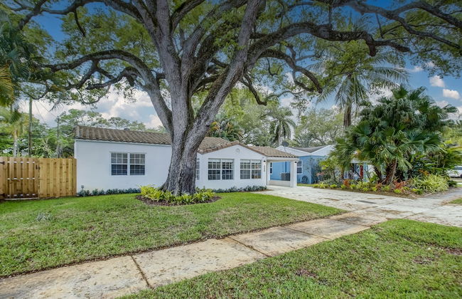 Madrina's Cozy 3BR-1BA Spacious Backyard - Foto 32