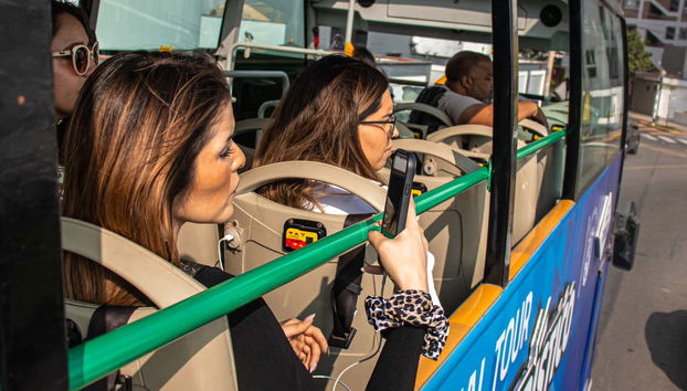 Miraflores Sightseeing Bus - Foto 5