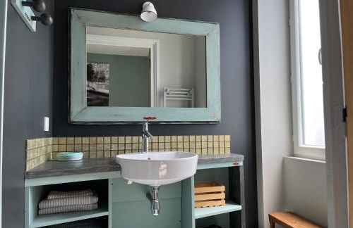 Elégante maison familiale au cœur des remparts de la citadelle - Foto 30