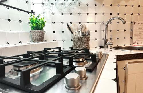 Tra i Vicoli di Sperlonga, Storia, Mare e Relax - Foto 23