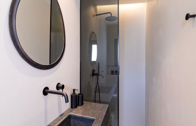 Soothing Holiday Home With Outdoor hot tub - Photo 13