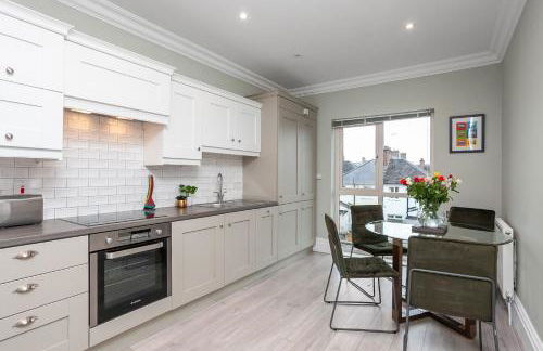 5 Star - The Ulsterville Residences - Free On-site Parking - Foto 80