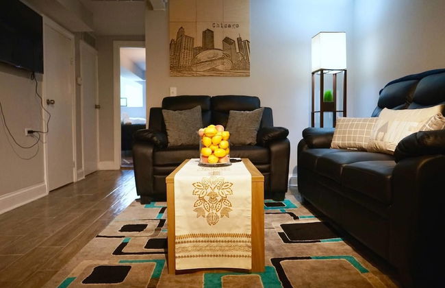 The Karlov Connection - Ohare Wrigley Gateway - Foto 1