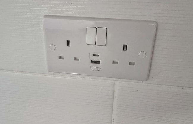 Free Private Transport From Any Dublin Port - Photo 17