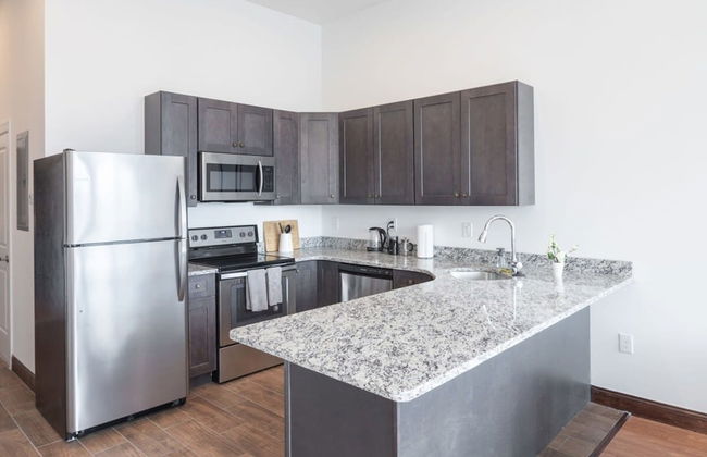 Sosuite 2BR Penthouse w W D Gym On-site Bar - Foto 12