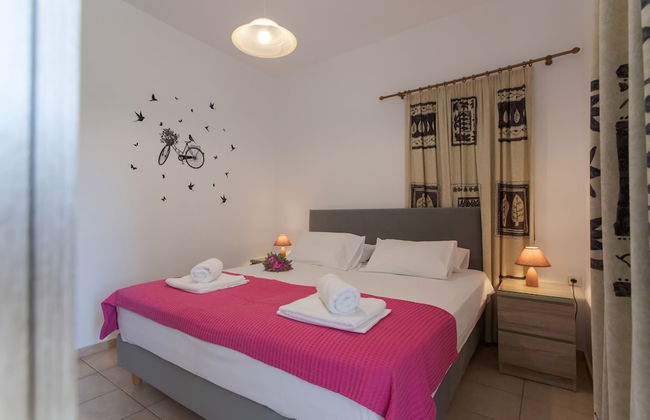 Manos Apartments - Photo 13