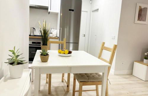 Rastro, Plaza Mayor and Madrid Río - Photo 47